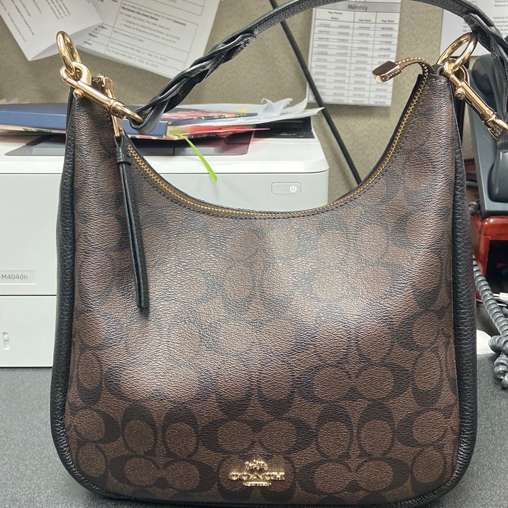 Preloved… great condition beautiful color